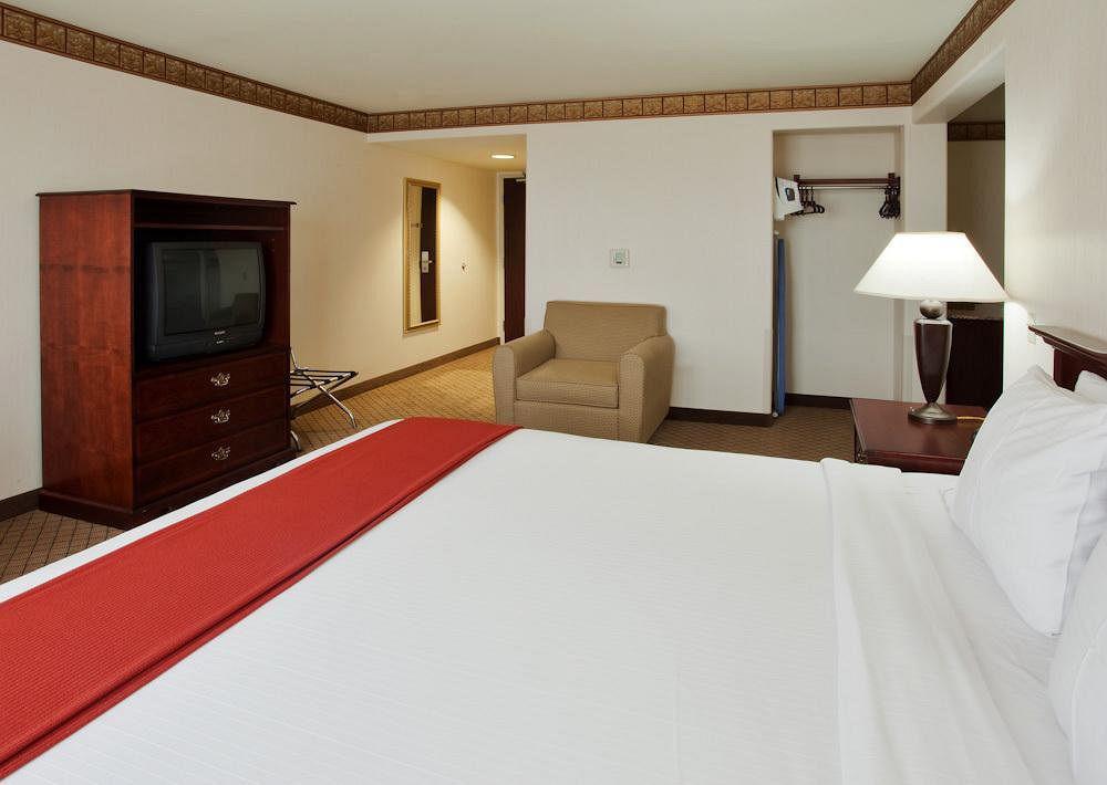 Holiday Inn Express Woodland By Ihg Номер фото