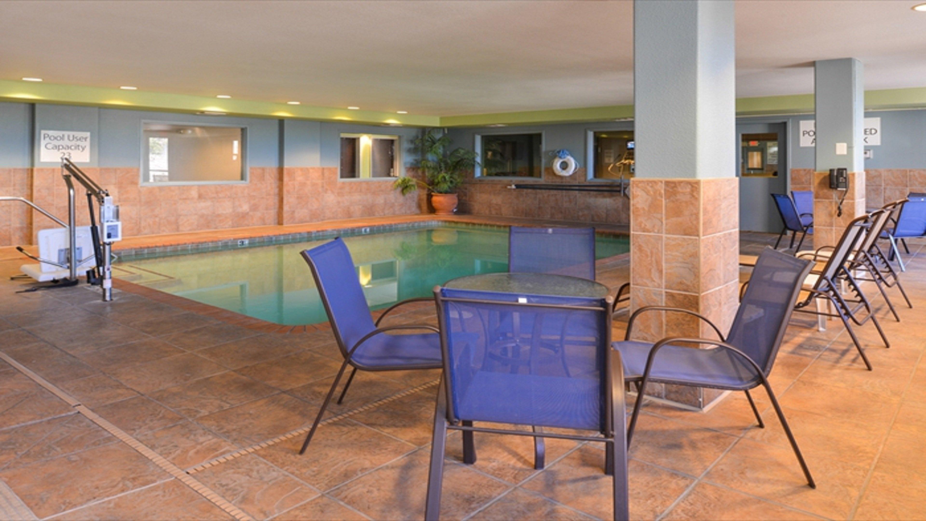 Holiday Inn Express Woodland By Ihg Екстер'єр фото