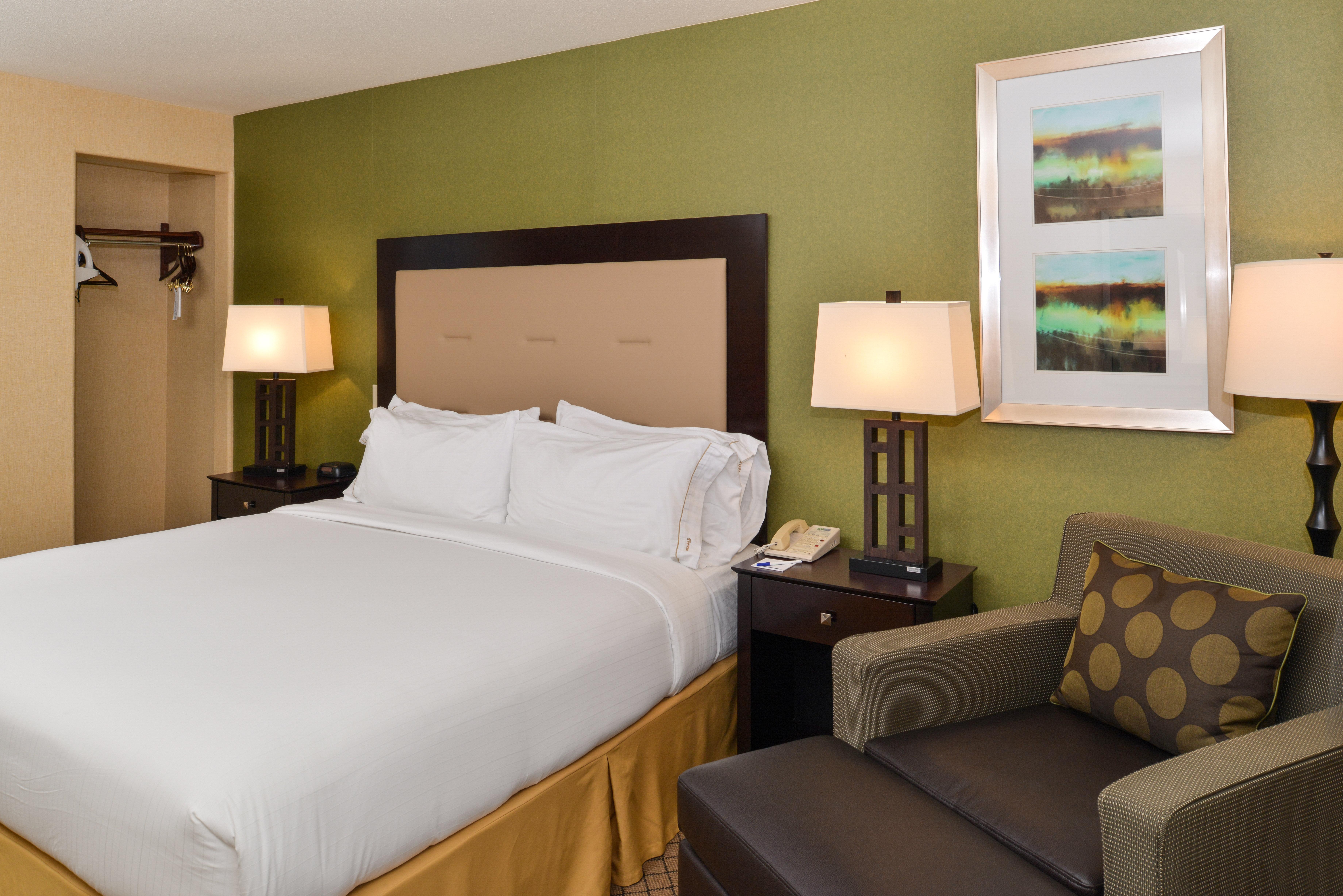 Holiday Inn Express Woodland By Ihg Екстер'єр фото